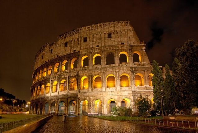 ROME BY NIGHT TOUR